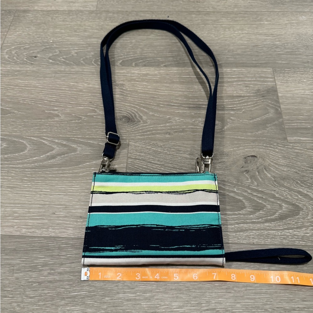 Thirty one cross body wallet